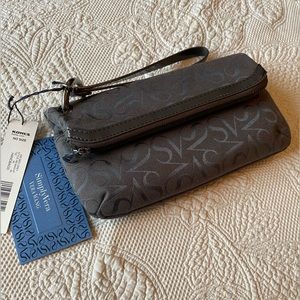 Simply Vera Clutch or Wristlet, Taupe, NWT